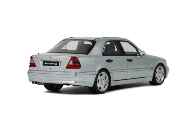 Mercedes-Benz C36 AMG W202 – Image 2