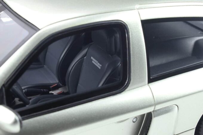 Renault Clio V6 Phase 2 - Image 11