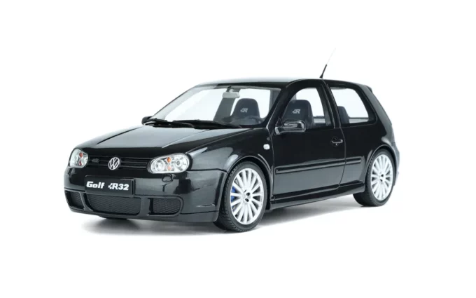 Volkswagen Golf R32 IV