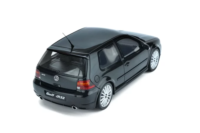 Volkswagen Golf R32 IV – Image 7