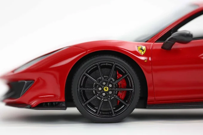 Ferrari 488 Pista - Image 6
