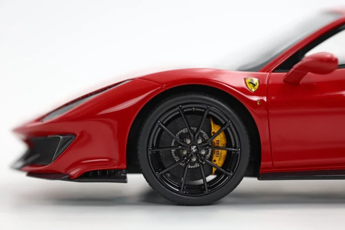Ferrari 488 Pista - Image 5