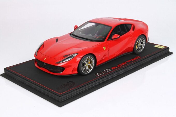 p18147i ferrari 812 superfast rosso corsa 322 bbr 5 1612