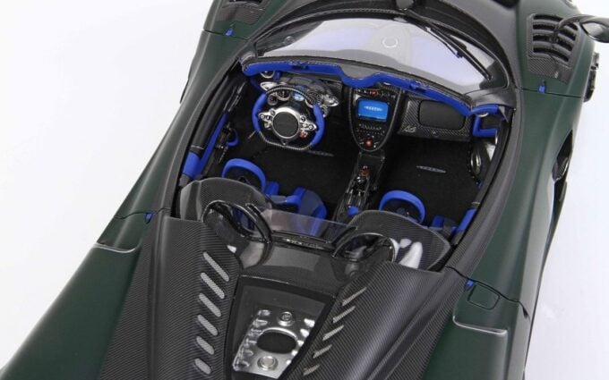 p18159d pagani huayra roadster bc matt dark green bbr 4 1612