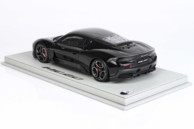 p18191b maserati mc20 black bbr 2 1612