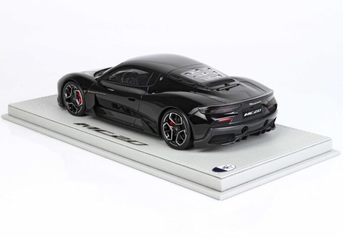 p18191b maserati mc20 black bbr 2 1612