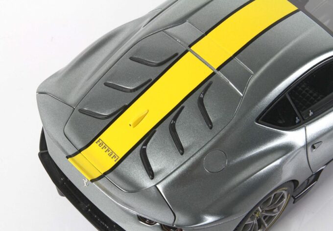 Ferrari 812 Competizione - Image 7