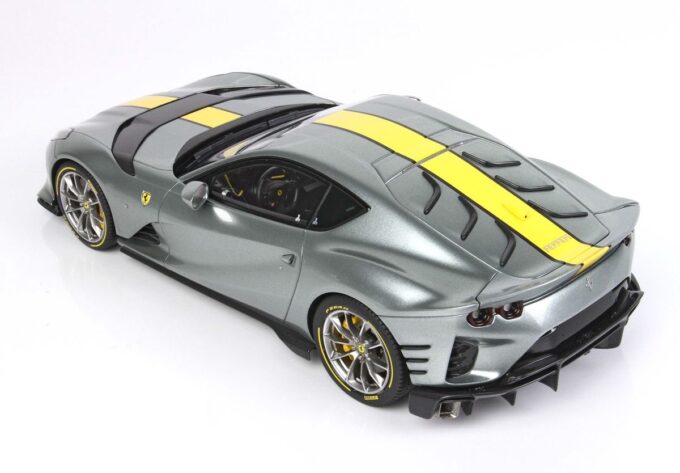 Ferrari 812 Competizione - Image 3