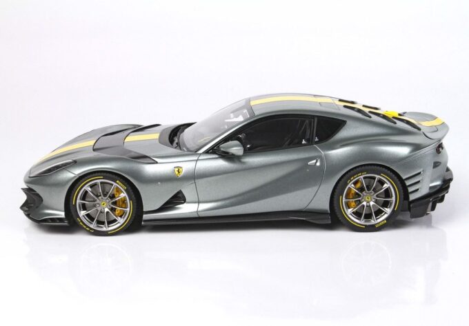 Ferrari 812 Competizione - Image 4