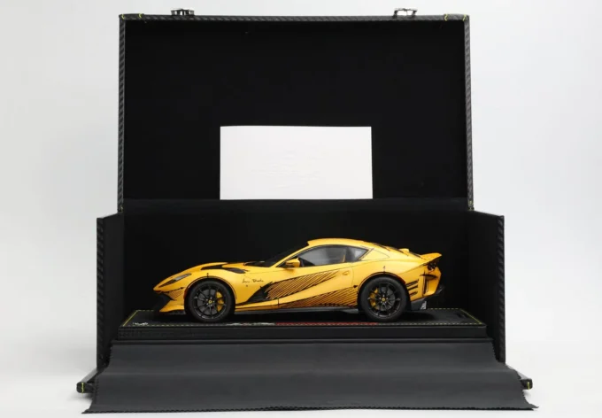 世界限定570台 BBR 1/18 フェラーリ 812superfast試作品？ Ferrari 812 Competizione Sketch (Special Pack) 1:18 model car BBR