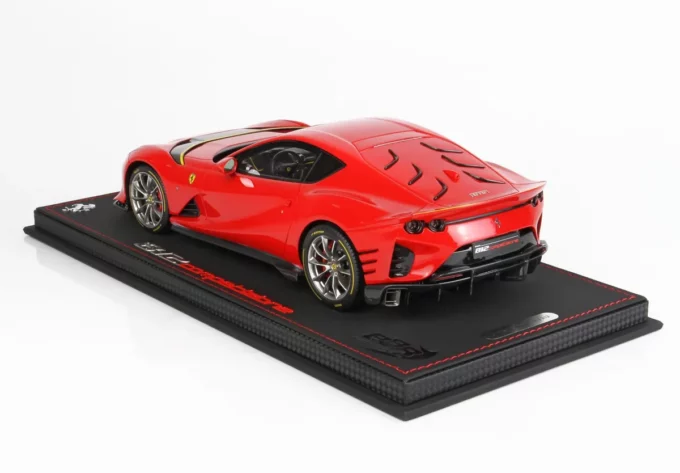 Ferrari 812 Competizione - Image 2