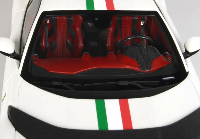 Ferrari 812 Competizione - Image 6