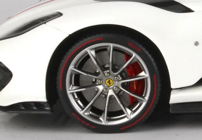 Ferrari 812 Competizione - Image 7