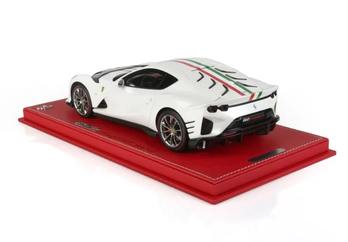 Ferrari 812 Competizione - Image 2