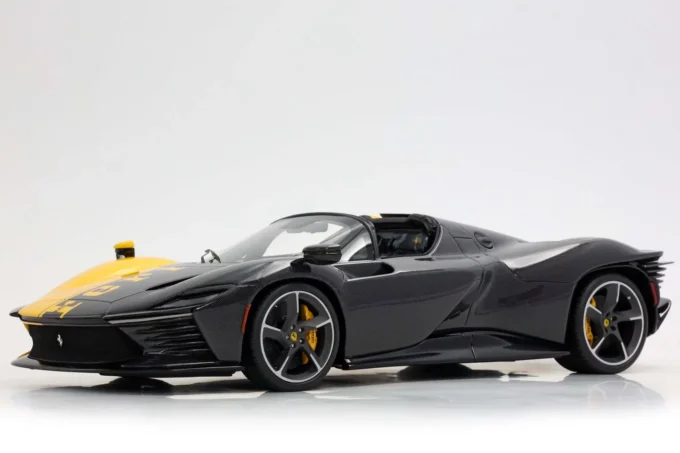 Ferrari SP3 Daytona 599+1 Tailor Made (open roof) - Image 3