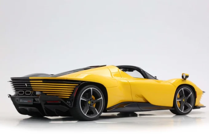 Ferrari SP3 Daytona 599+1 Tailor Made (open roof) - Image 4