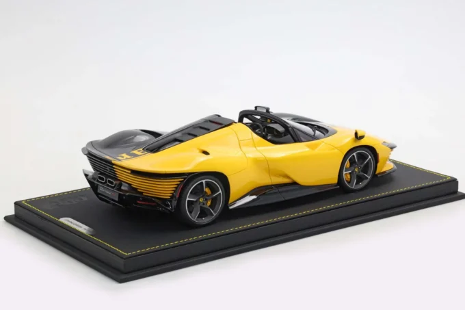 Ferrari SP3 Daytona 599+1 Tailor Made (open roof) - Image 2