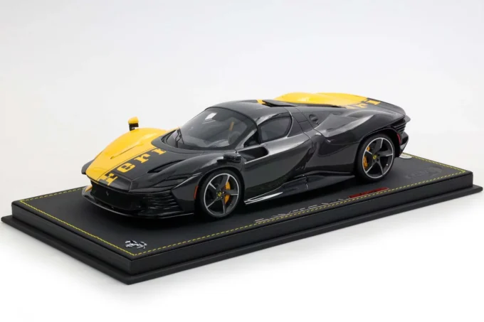 Ferrari SP3 Daytona 599+1 Tailor Made (closed roof)