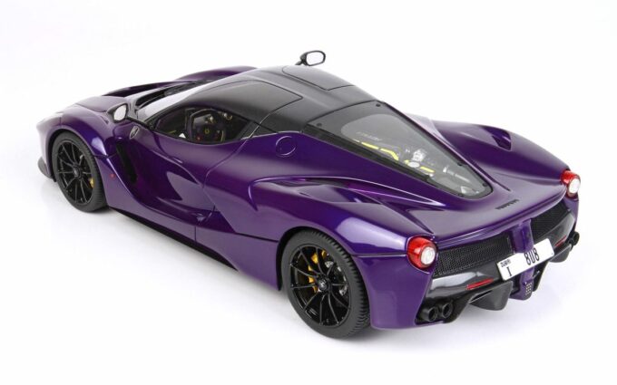 p1867dubai ferrari laferrari purple [slideshowbig]p1867dubai (7).jpg 2 1612