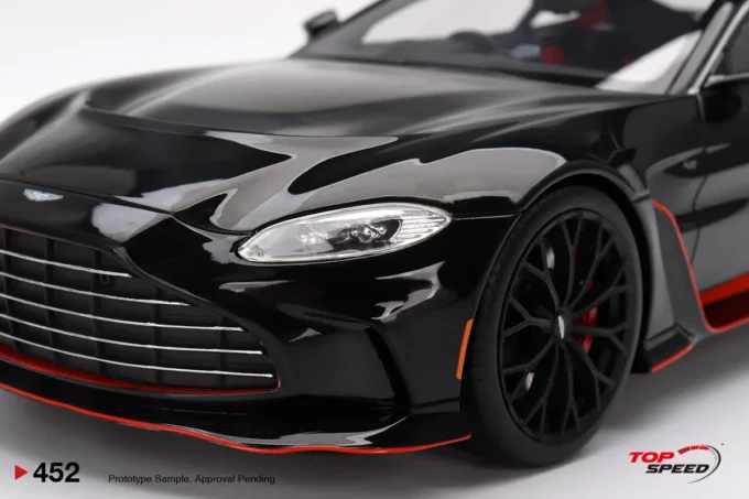 Aston Martin V12 Vantage - Image 4