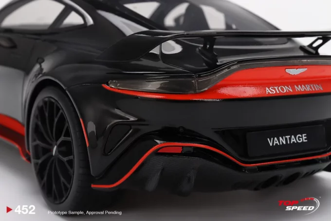 Aston Martin V12 Vantage - Image 5