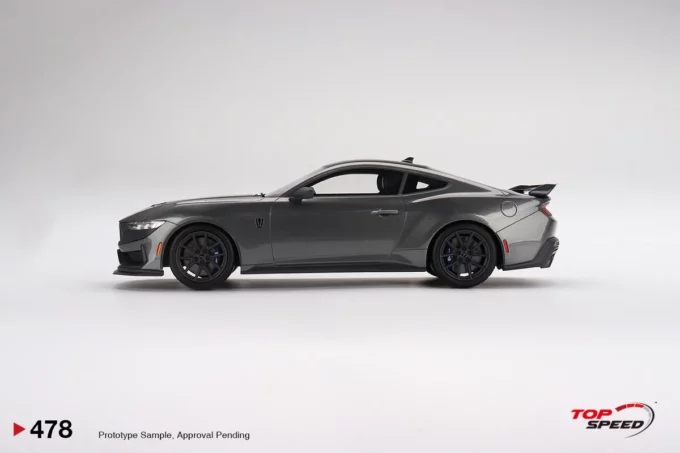 Ford Mustang Dark Horse - Image 3