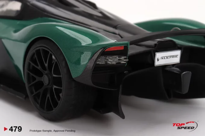 Aston Martin Valkyrie - Image 4