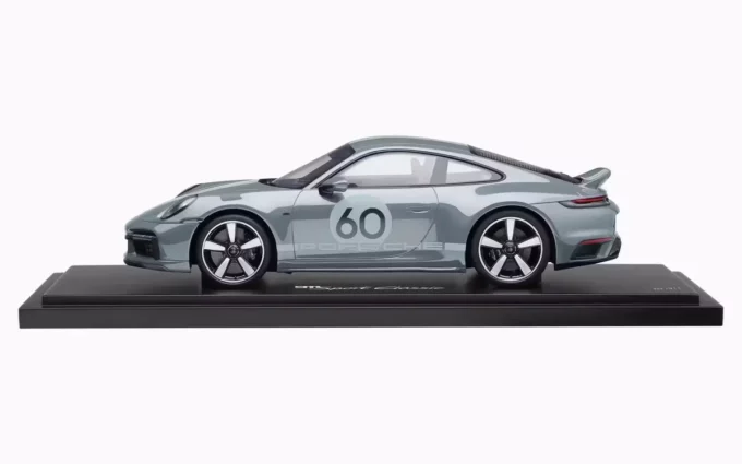 Porsche 911 (992) Sport Classic - Image 3