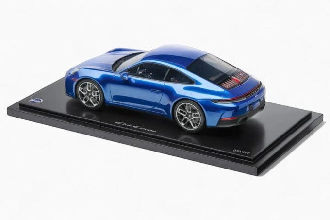 Porsche 911 Carrera T (992.2) Club Coupe – Image 2