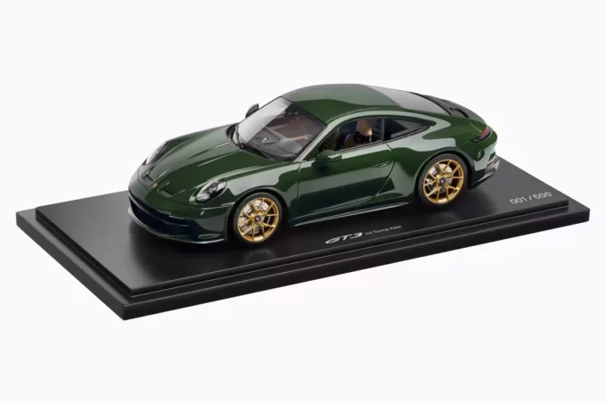 Porsche 911 (992) GT3 Touring