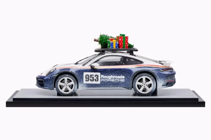 Porsche 911 Dakar (Christmas Edition) - Image 3