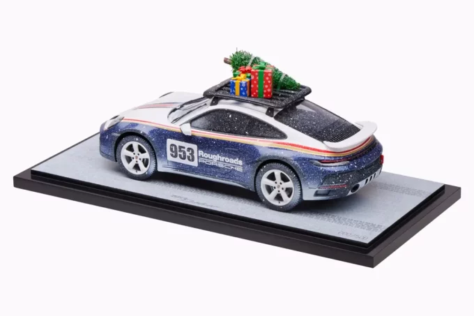 Porsche 911 Dakar (Christmas Edition) - Image 2