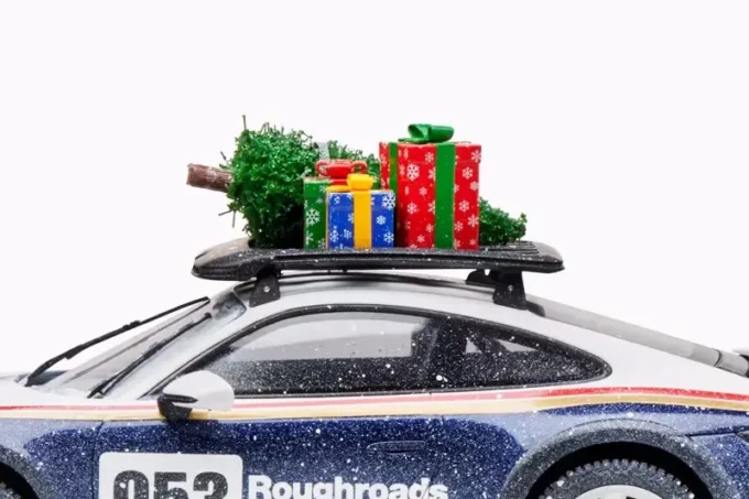 Porsche 911 Dakar (Christmas Edition) - Image 6