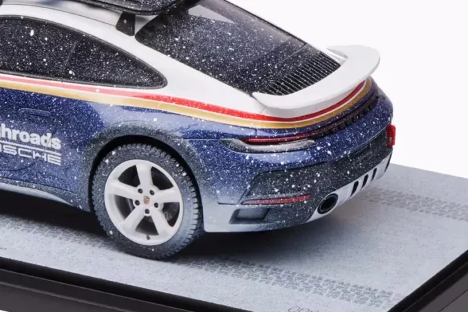 Porsche 911 Dakar (Christmas Edition) - Image 5