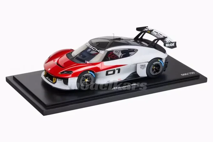 Porsche Mission R