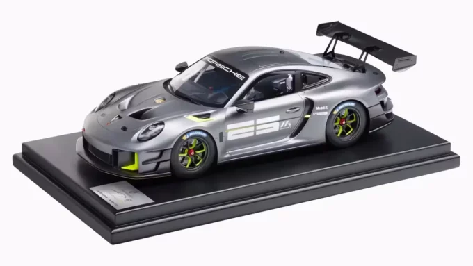 Porsche 911 GT2 RS Clubsport 25