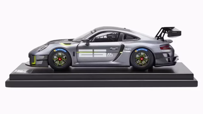 Porsche 911 GT2 RS Clubsport 25 - Image 2