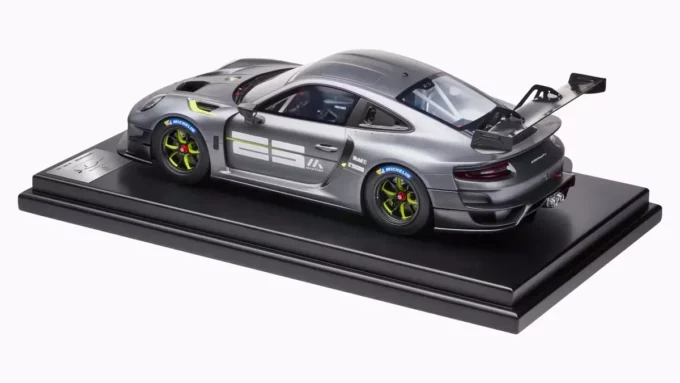 Porsche 911 GT2 RS Clubsport 25 - Image 3