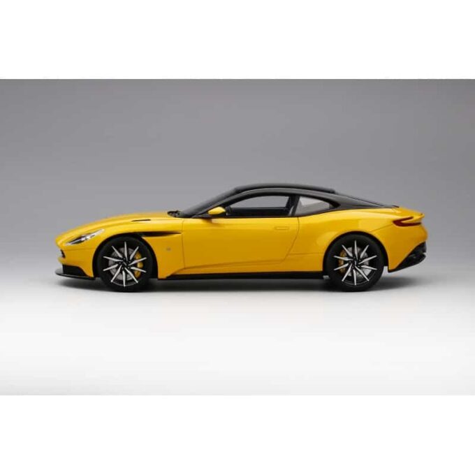 Aston Martin DB11 - Image 2