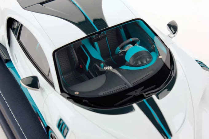 Bugatti Divo - Image 6