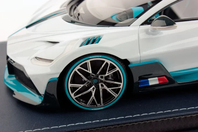 Bugatti Divo - Image 5