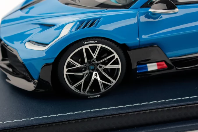 Bugatti Divo - Image 5