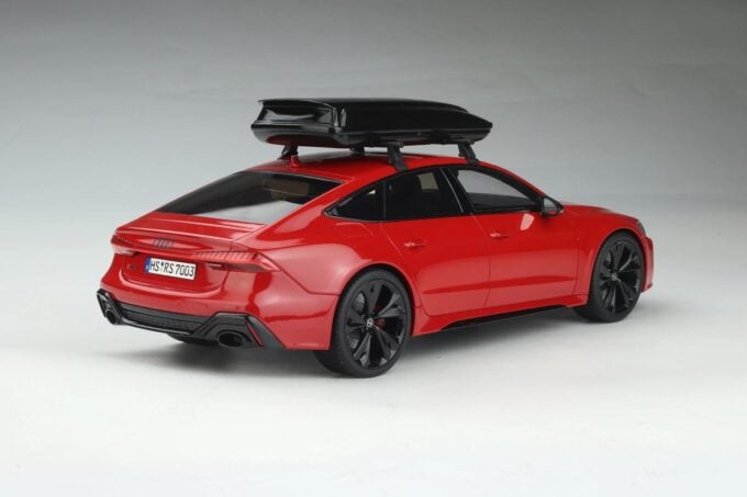 Audi RS7 Sportback (with roof box) - Image 2