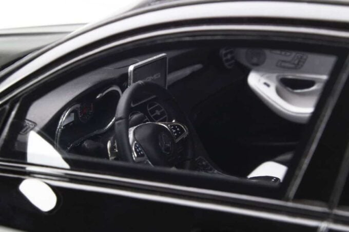 Mercedes-AMG GLC 43 Coupé – Image 10