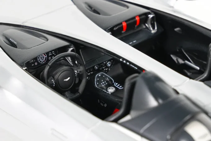 Aston Martin V12 Speedster – Image 10