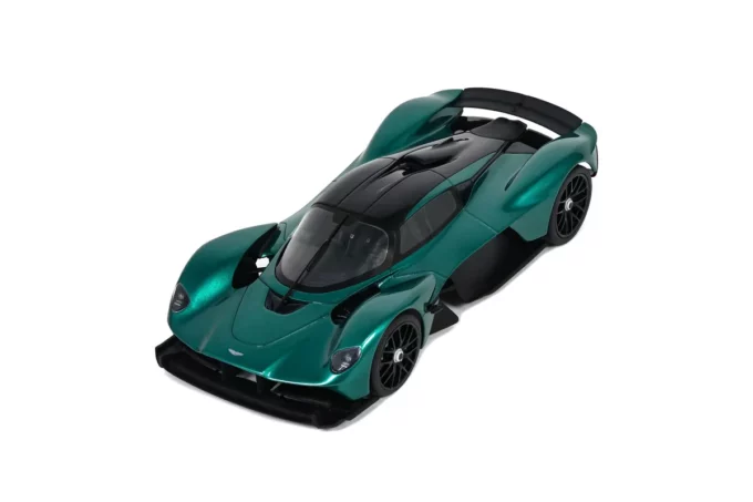 Aston Martin Valkyrie - Image 6