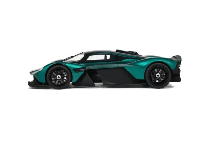 Aston Martin Valkyrie - Image 5