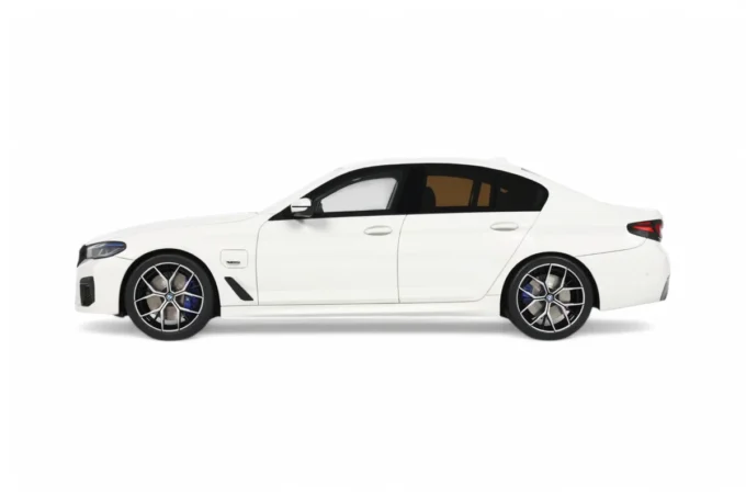 BMW 545e xDrive M Sport - Image 5