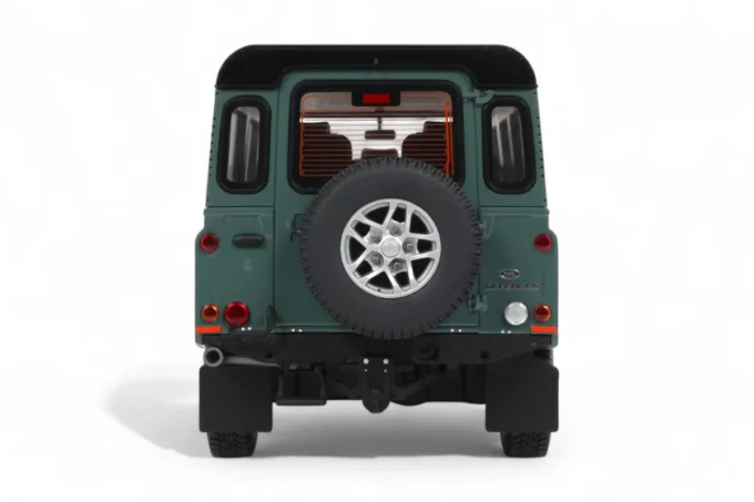 Land Rover Defender 3 Station Wagon - Image 4