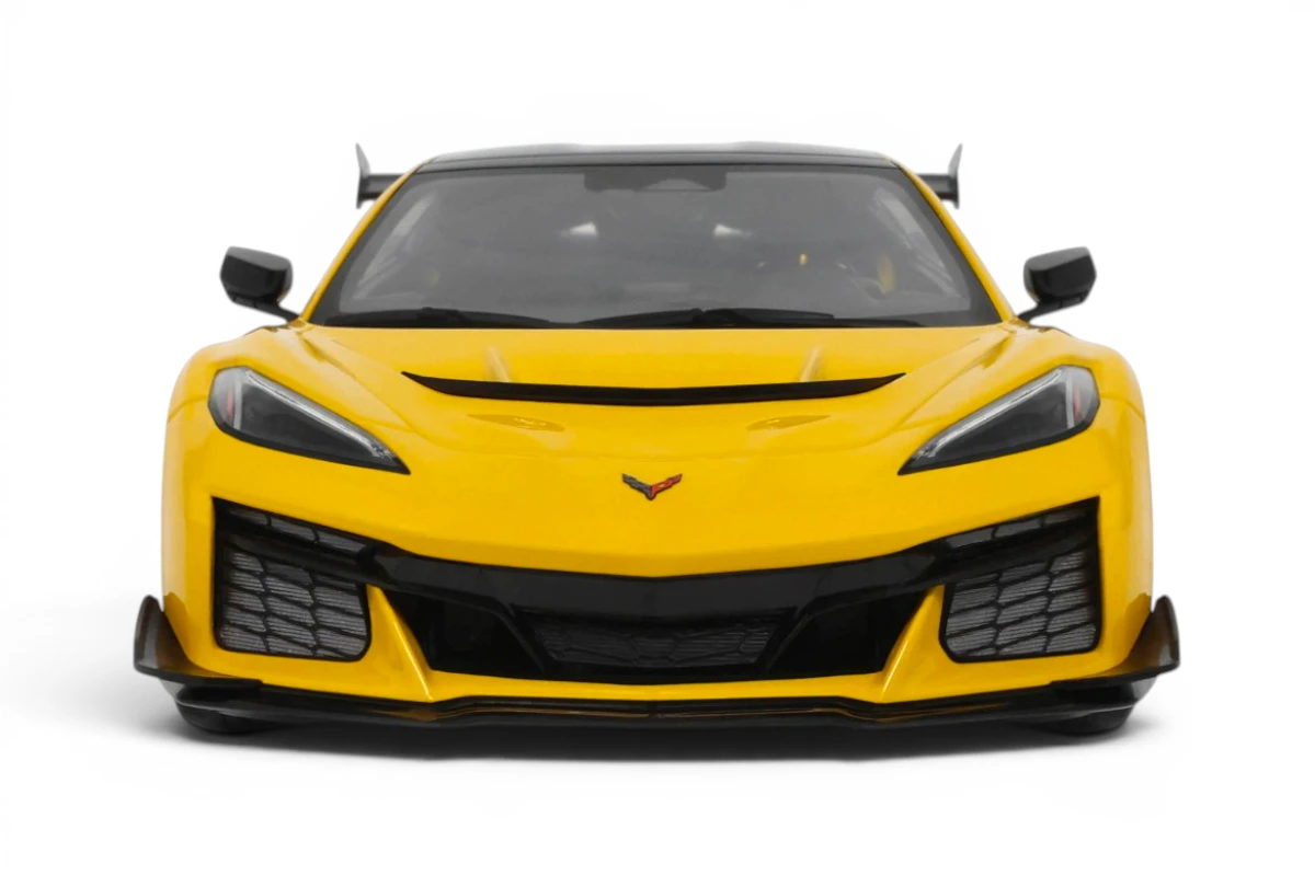 Chevrolet Corvette C8 ZR1 1:18 model car GT Spirit GT528 - Modelkars
